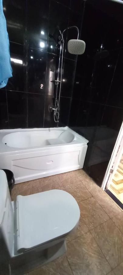Apartment Zurabi Batumi Eksteriør billede