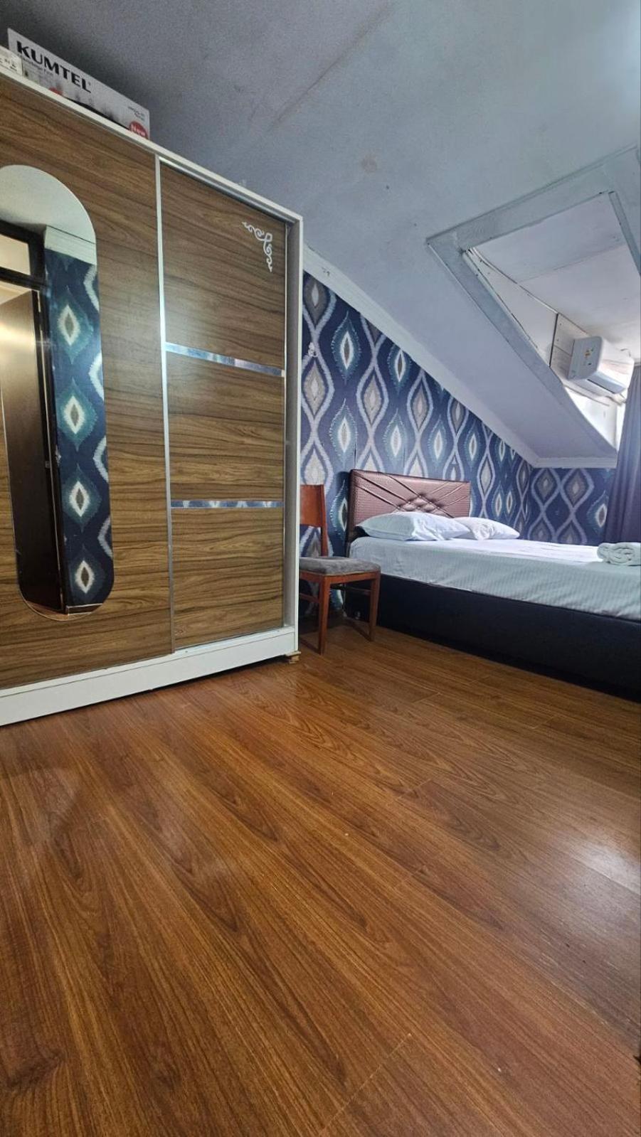 Apartment Zurabi Batumi Værelse billede